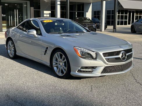 Used 2013 Mercedes-Benz SL 550 image 6