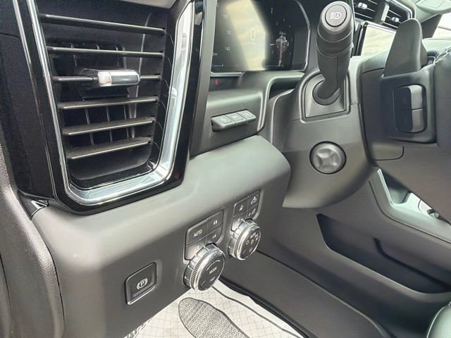 Used 2026 GMC Sierra 1500 Denali AWD/4WD image 13