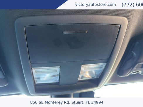 Used 2018 Dodge Challenger SXT w/ Blacktop Package image 35