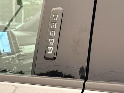 Used 2022 Ford F250 Lariat w/ Tremor Off-Road Package AWD/4WD image 12