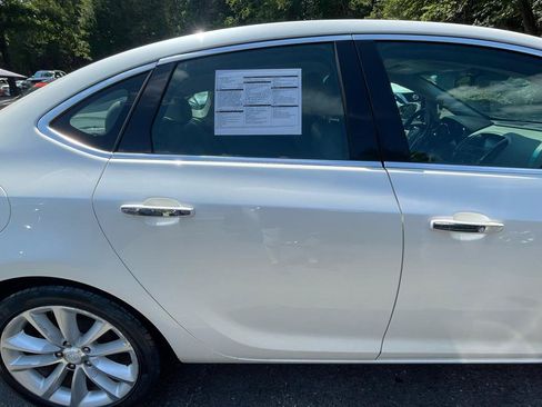 Used 2012 Buick Verano FWD image 10