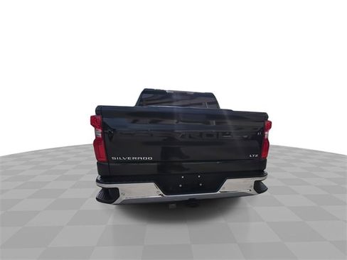 Used 2022 Chevrolet Silverado 1500 LTZ w/ LTZ Convenience Package II image 7