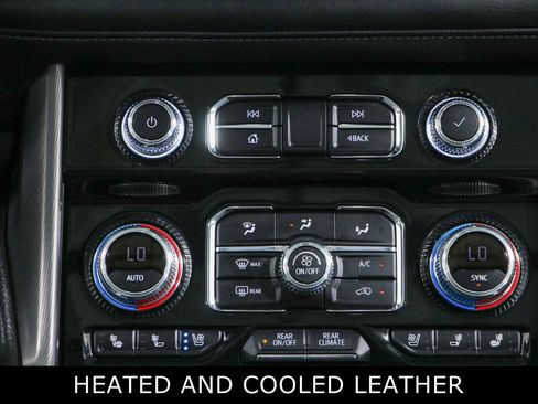 Used 2023 GMC Yukon Denali AWD/4WD image 21