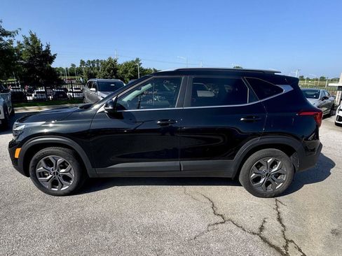 Certified 2024 Kia Seltos S AWD/4WD image 2