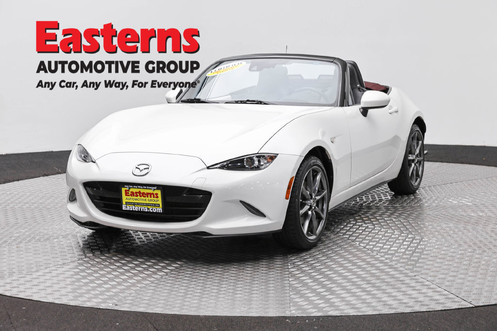 Used 2018 MAZDA MX-5 Miata Grand Touring RWD image 1