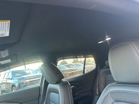 New 2026 Chevrolet Equinox EV LT image 15