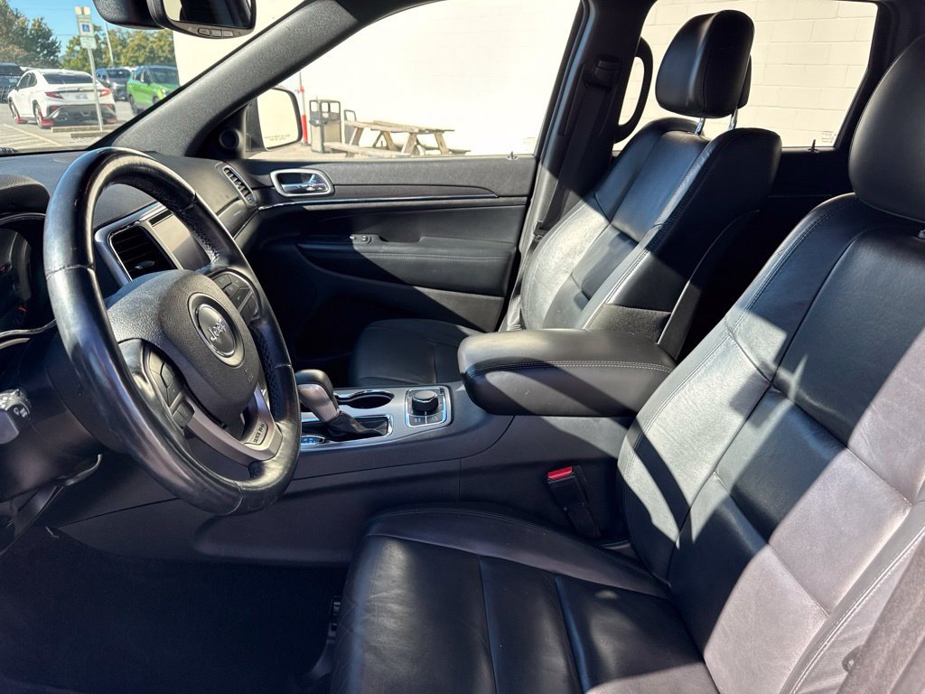 Used 2018 Jeep Grand Cherokee Limited AWD/4WD image 20