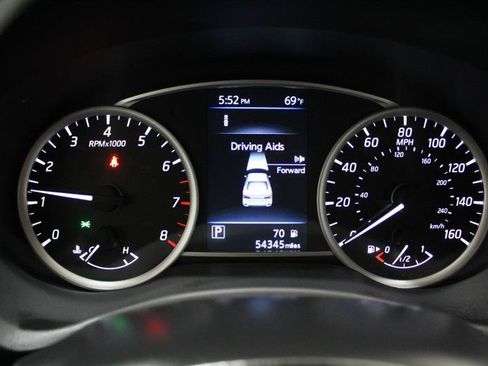 Used 2019 Nissan Sentra SR FWD image 18