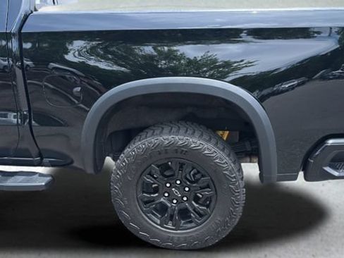 Used 2025 Chevrolet Silverado 1500 ZR2 w/ Technology Package AWD/4WD image 34