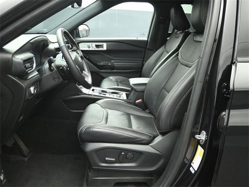 Certified 2022 Ford Explorer ST w/ Equipment Group 401A image 10