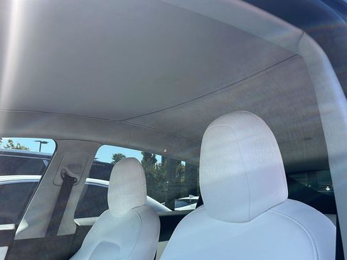 Used 2022 Tesla Model Y Performance AWD/4WD image 8