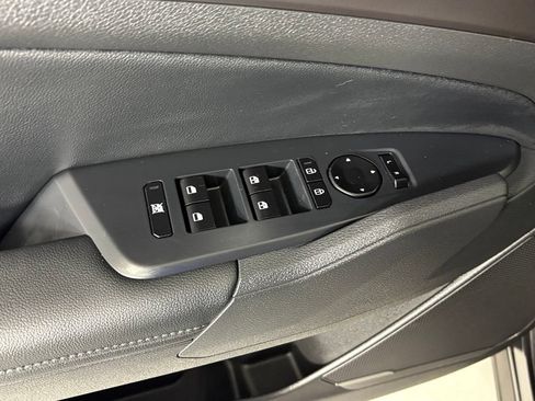 New 2026 Kia Sportage EX FWD image 15