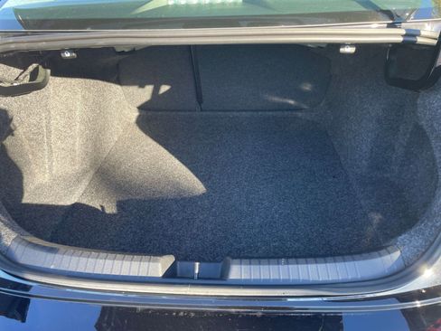 Used 2025 Volkswagen Jetta SE image 24