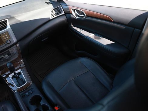 Used 2013 Nissan Sentra SL w/ Leather Pkg FWD image 22