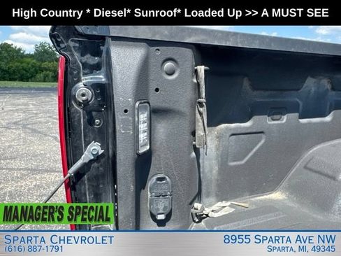 Used 2024 Chevrolet Silverado 2500 High Country AWD/4WD image 35