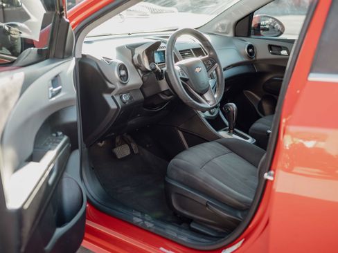 Used 2013 Chevrolet Sonic LT FWD image 6