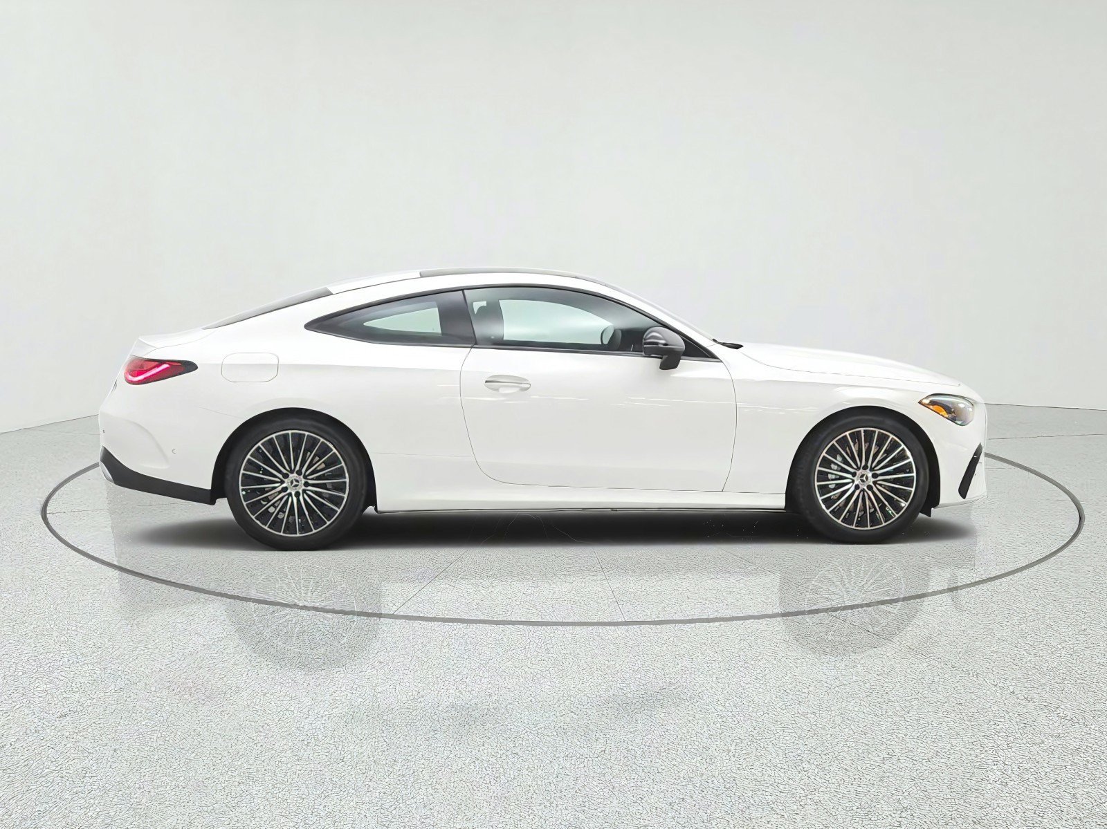 New 2027 Mercedes-Benz CLE 450 4MATIC Coupe image 4