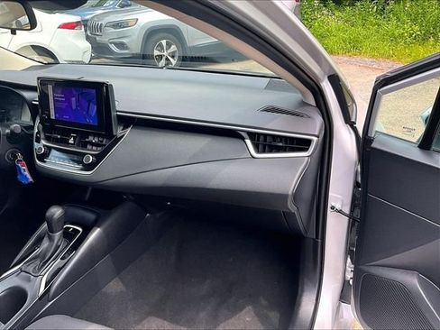 Used 2024 Toyota Corolla LE FWD image 13