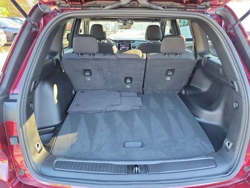 Used 2024 Jeep Grand Cherokee Laredo X w/ Trailer Tow Package AWD/4WD image 9