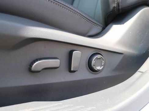 New 2025 Subaru Outback Touring XT image 27