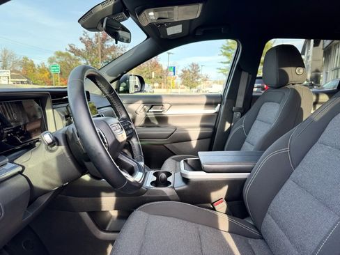 Used 2025 GMC Terrain Elevation image 16