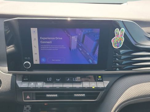 Certified 2025 Toyota Camry SE image 20