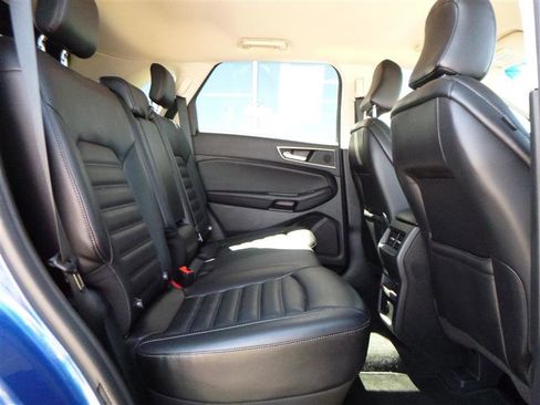 Used 2024 Ford Edge SEL image 7