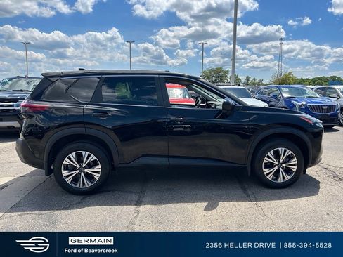 Used 2023 Nissan Rogue SV AWD/4WD image 9