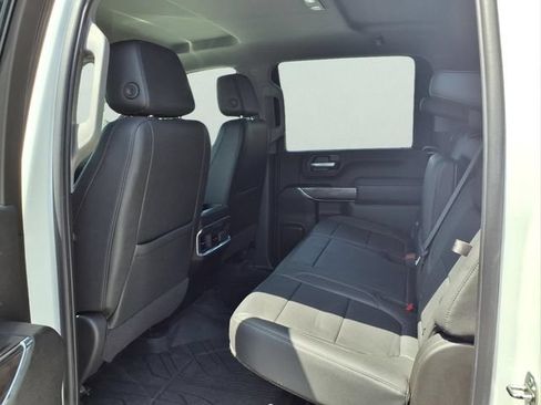 Certified 2022 Chevrolet Silverado 2500 LTZ w/ LTZ Convenience Package AWD/4WD image 18