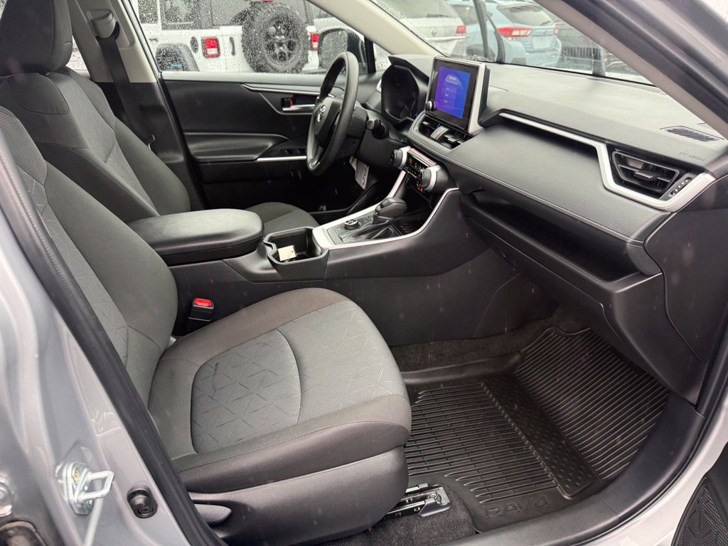 Certified 2024 Toyota RAV4 XLE AWD/4WD image 20