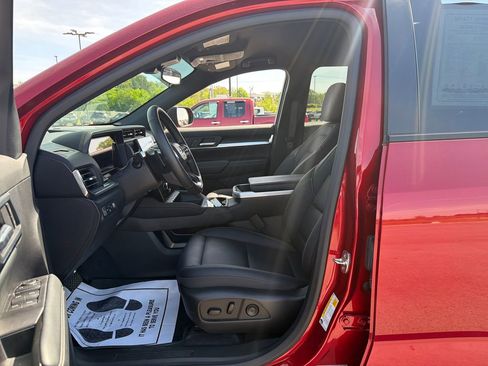 Used 2026 GMC Terrain Elevation w/ Elevation Premium Package AWD/4WD image 19