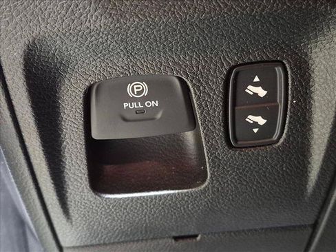 Used 2023 RAM 1500 Big Horn RWD image 11