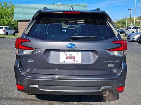 Certified 2023 Subaru Forester Limited AWD/4WD image 5