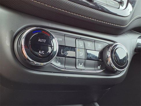 Certified 2021 Chevrolet TrailBlazer ACTIV w/ Technology Package image 5