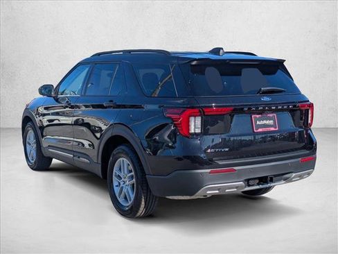 New 2026 Ford Explorer Active w/ Active Comfort Package RWD image 9