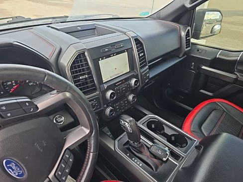 Used 2018 Ford F150 Lariat w/ Equipment Group 502A Luxury image 15