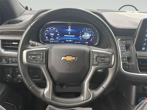 Used 2024 Chevrolet Suburban LT AWD/4WD image 16