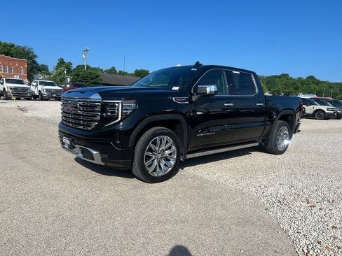 Used 2024 GMC Sierra 1500 Denali AWD/4WD image 4