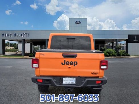 Used 2025 Jeep Gladiator Sport AWD/4WD image 4
