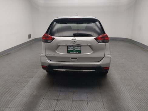Used 2020 Nissan Rogue S FWD image 7