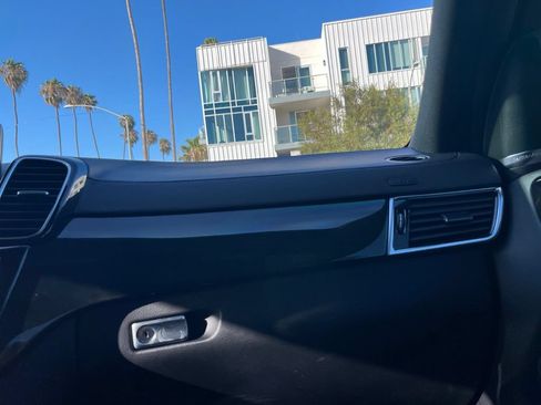 Used 2019 Mercedes-Benz GLE 43 AMG 4MATIC Coupe w/ Premium 3 Package image 20