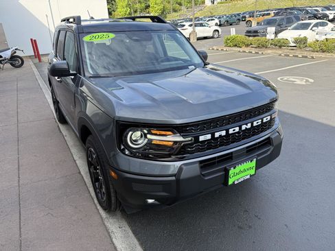 Used 2025 Ford Bronco Sport Outer Banks AWD/4WD image 7