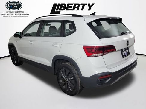 Used 2023 Volkswagen Taos S FWD image 5