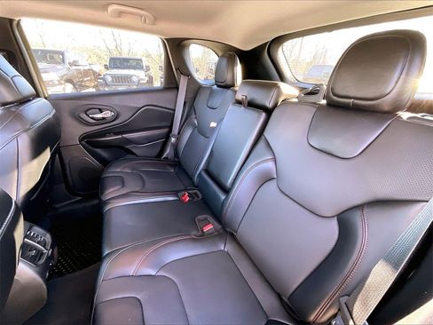 Used 2022 Jeep Cherokee Trailhawk w/ Premium Leather Package image 14