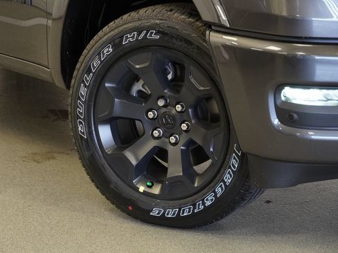 New 2026 RAM 1500 Big Horn AWD/4WD image 3