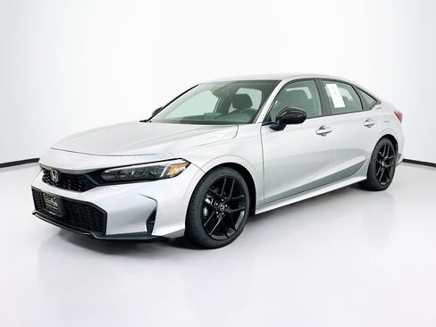 Used 2025 Honda Civic Sport image 3