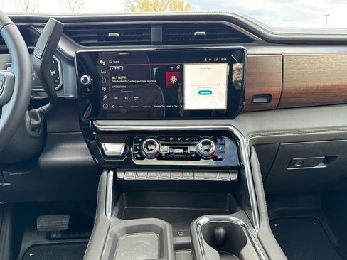 New 2026 GMC Sierra 2500 Denali Ultimate AWD/4WD image 21