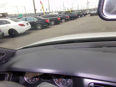 Used 2013 Volkswagen Jetta GLI Autobahn FWD image 49