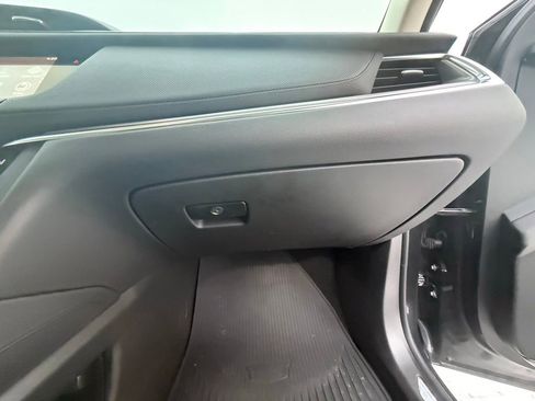 Used 2019 Cadillac XT5 Luxury image 31