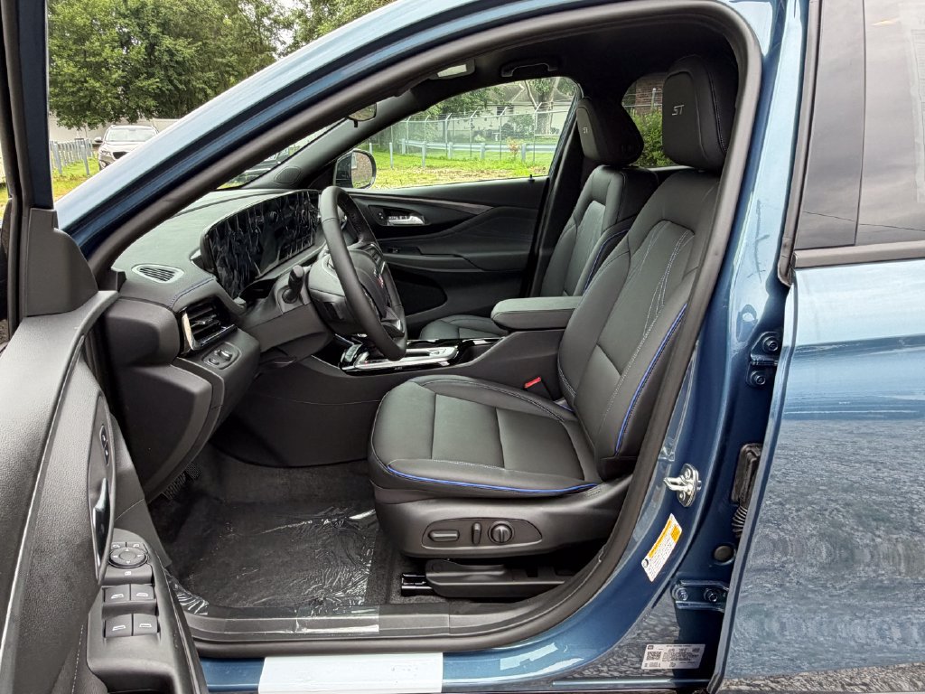 New 2026 Buick Envista Sport Touring w/ Convenience I Package FWD image 17